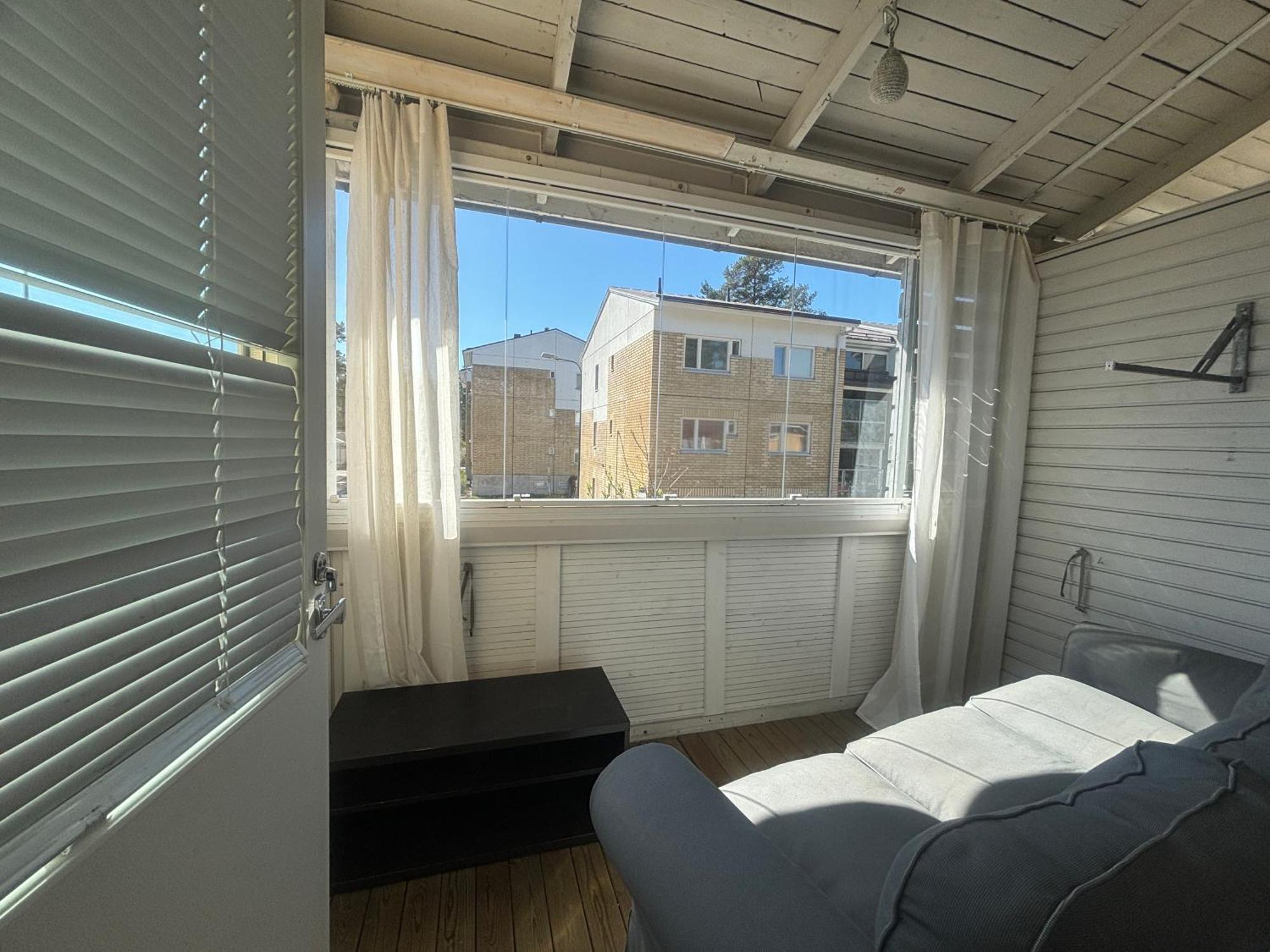 Private Rooms Near Metro, Free Parking,Direct Bus From Airport Helsinki Ngoại thất bức ảnh